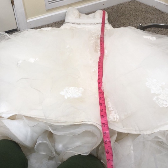 Blue by Enzoani Dabra Wedding Gown 0P Ivory Floral Lace Rhinestone Pearl Beaded - Picture 13 of 14